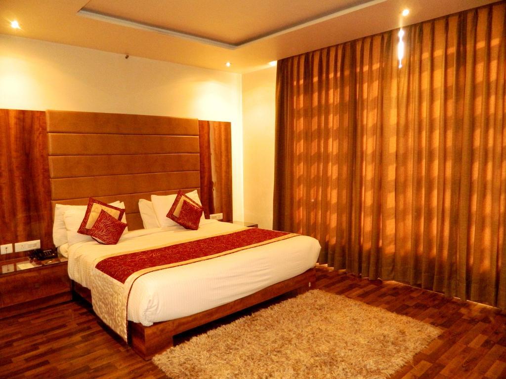 One Earth Avaas Hotel Amritsar Exterior photo